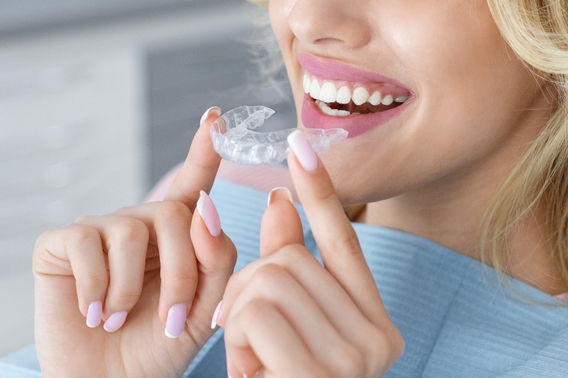 ارتودنسی نامرئی دندان - کلینیک دندانپزشکی دکتر شمسایی 