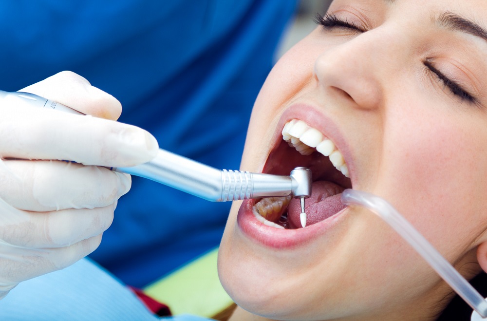 کشیدن دندان عقل - کلینیک دندانپزشکی دکتر زهرا شمسایی