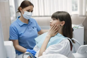 آیا درد شدید بعد از ایمپلنت طبیعی است؟