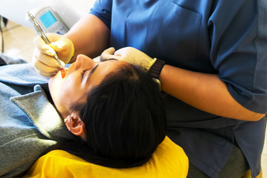 مرحله اول ایمپلنت چقدر طول میکشد و چه شرایطی دارد؟